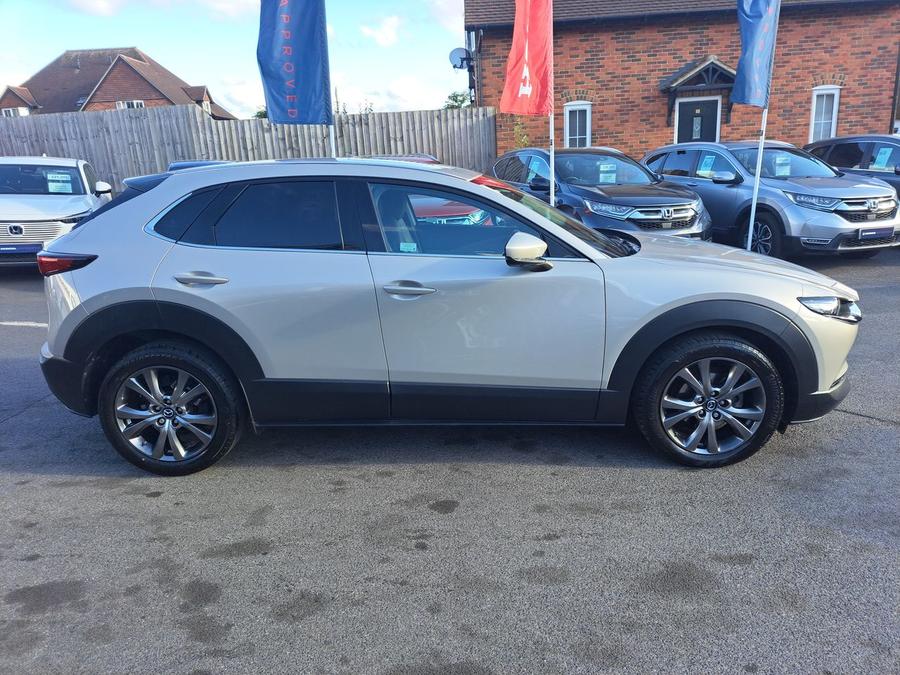 Mazda CX-30 Photo c2bb50b8-d7b9-4600-94de-47911292e7b9.jpg