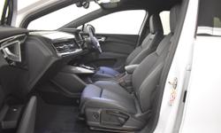 Audi Q4 Photo 32