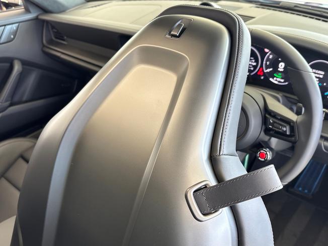 PORSCHE 911 Photo 27