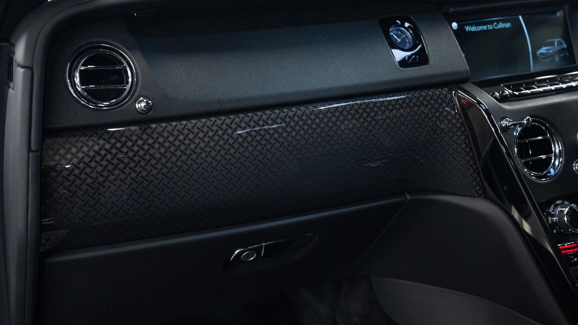 Rolls-Royce Cullinan Photo c2c88d78-b0eb-4cef-82a8-b5ba08ff2a91.jpg
