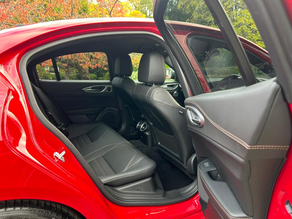 Used Alfa Romeo Giulia WM26GZJ 14