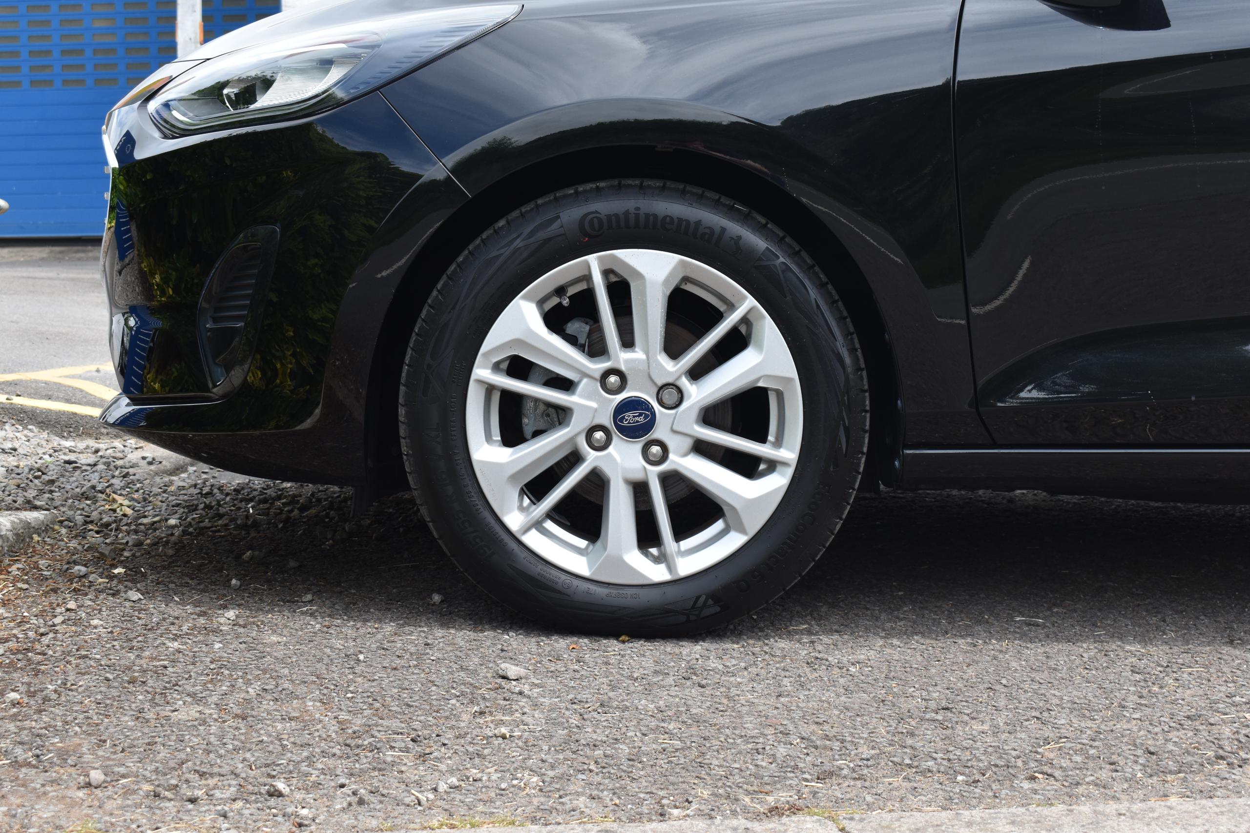 Used Ford FIESTA YH22OMM 18