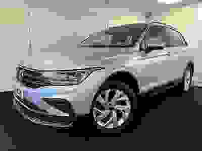 Used 2022 Volkswagen Tiguan 1.5 TSI Life SUV 5dr Petrol Manual Euro 6 (s/s) (150 ps) at Hodgson Car Sales