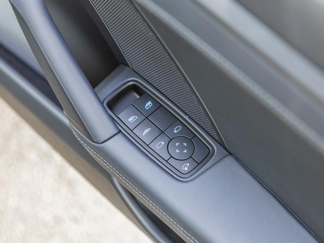 PORSCHE 911 Photo 33