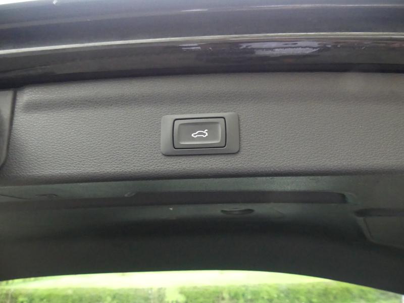 Audi Q3 Photo c30f8664-cb10-47c9-b508-c2231cc19fc3.jpg