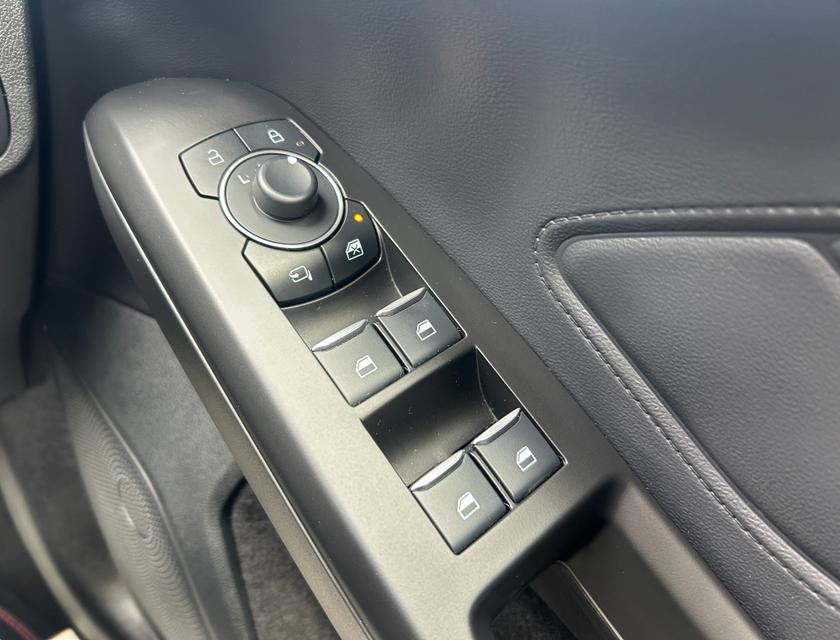 Ford Focus Photo c31479c6-b4d8-4727-98fa-cec5d11dc88a.jpg