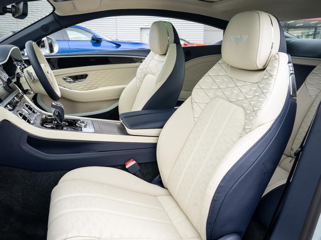 BENTLEY Continental GT  Photo 22