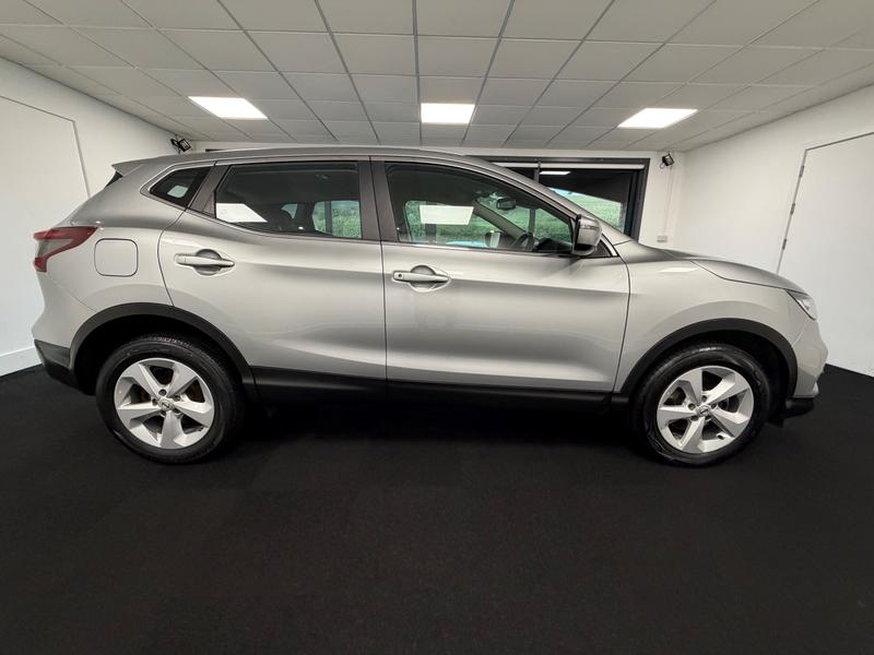 Nissan Qashqai Photo c3273e55-9188-4967-a1f4-223d7bb9074e.jpg