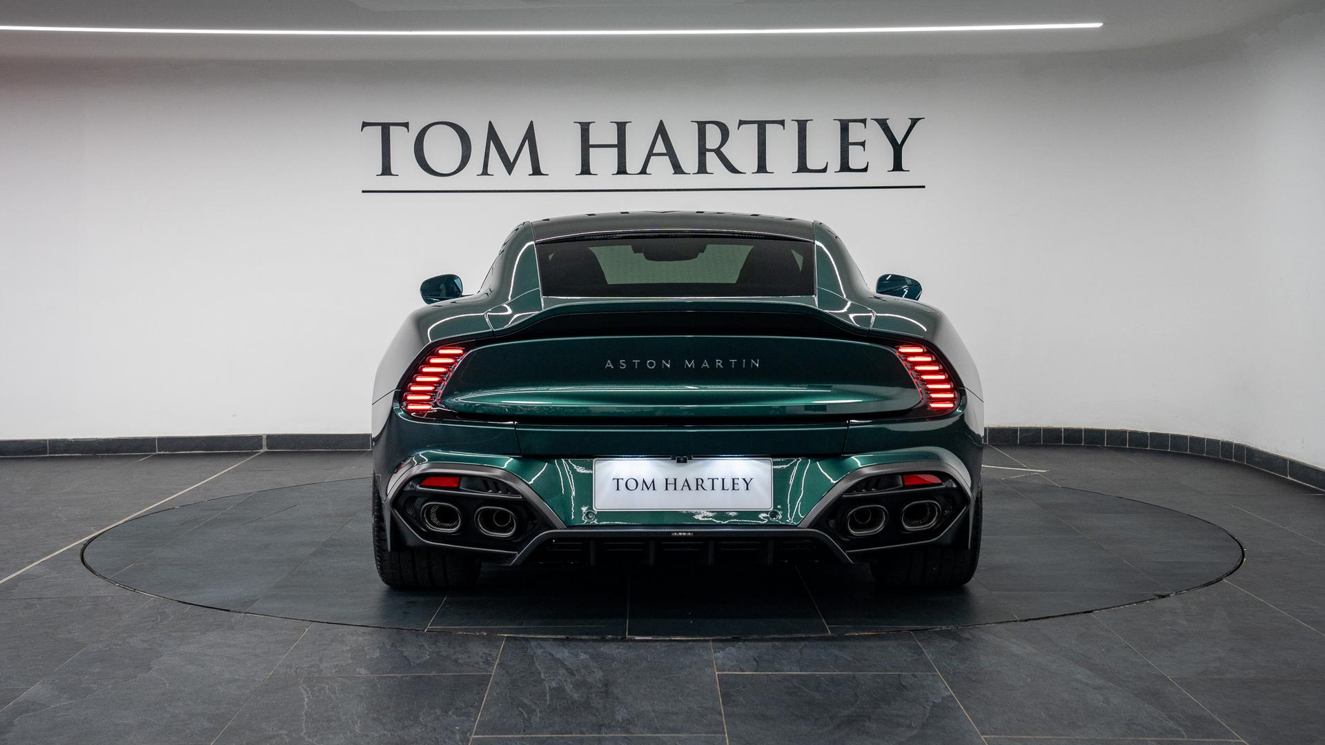 Aston Martin Vanquish Photo c33261a9-7803-4da6-8bd6-1b1d0f64d102.jpg