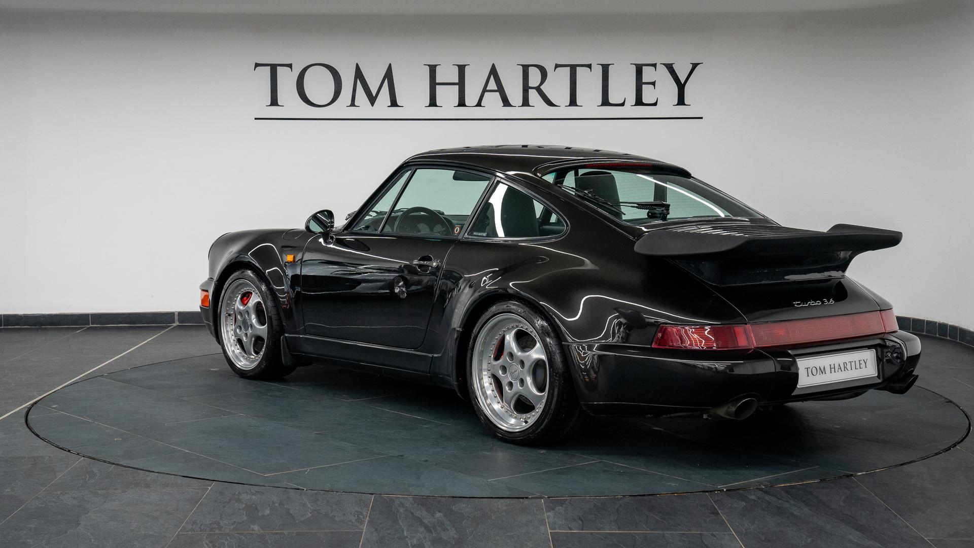 Porsche 911 Photo c335f631-4567-4cb9-8b2d-0170b9a17e0c.jpg