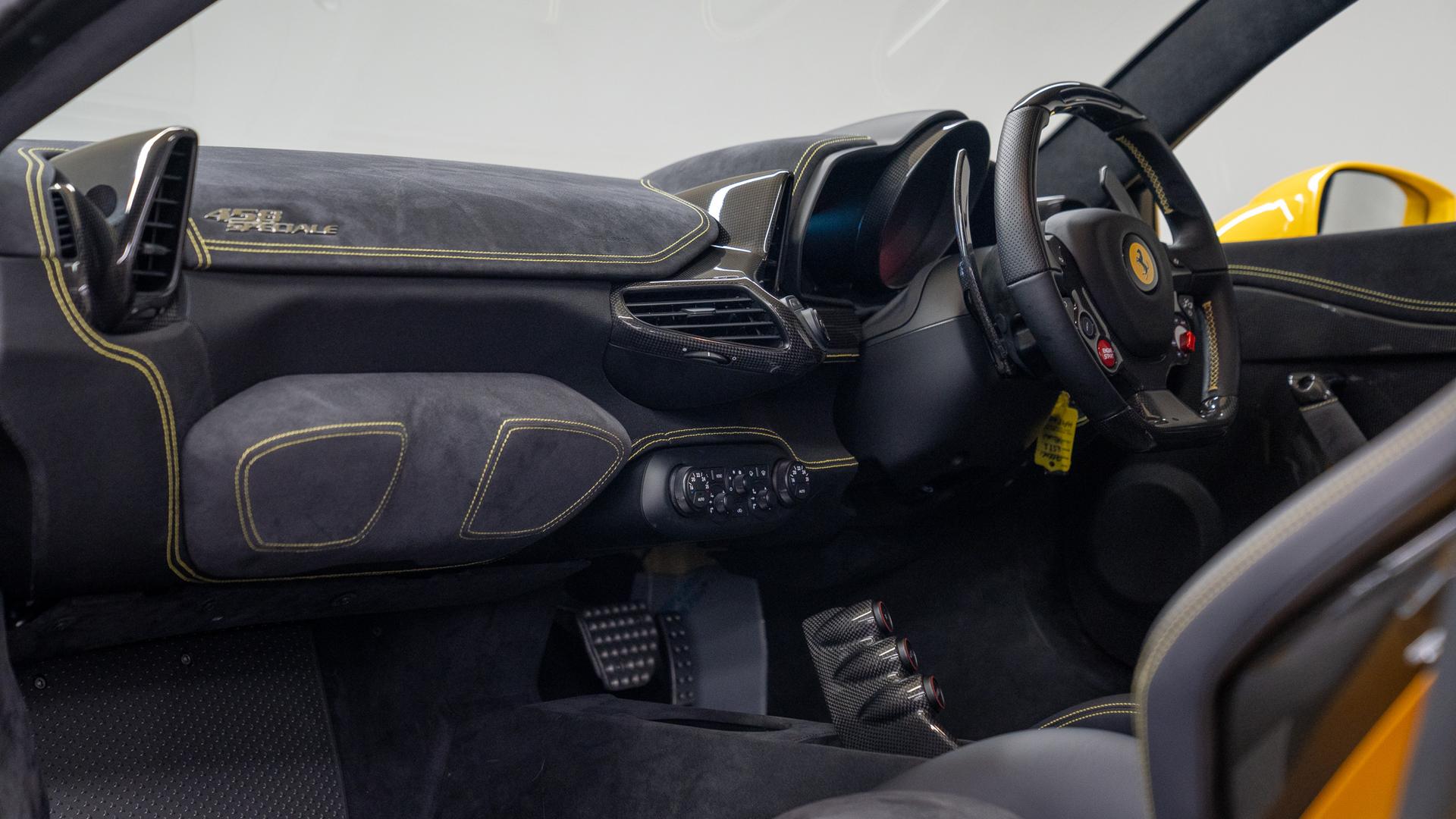 Ferrari 458 Photo c3385a2f-b2e6-4564-ad00-02738b48be1b.jpg