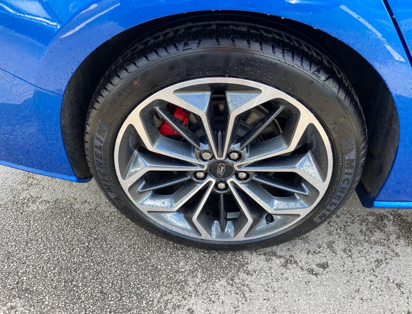 Ford Focus Photo c34243a5-3255-48f7-a046-7e0af1a38c19.jpg