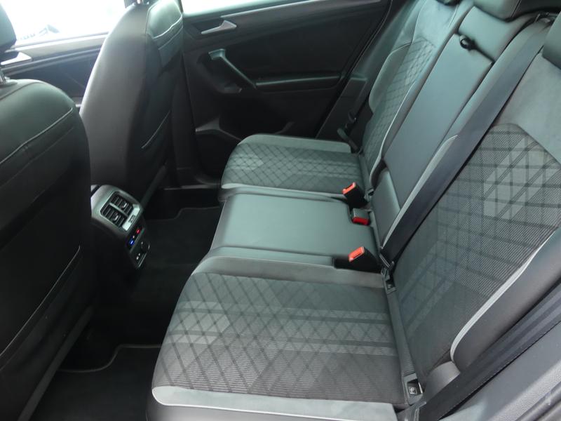Volkswagen Tiguan Photo c344cdfa-ca48-41b8-8884-6ed7d27cfd3d.jpg