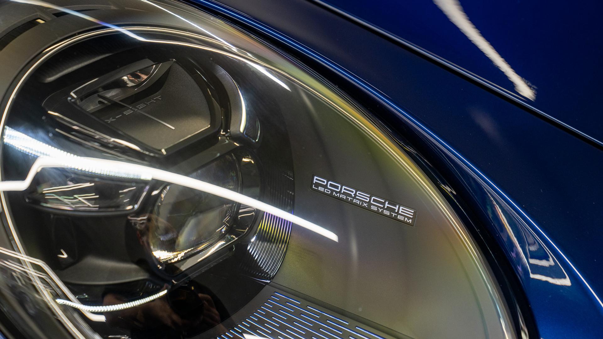 Porsche 911 Turbo S Photo c367b193-c0d6-49b6-bfd0-e8de5000131a.jpg