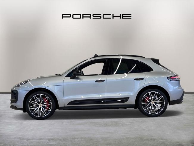 PORSCHE Macan Photo 4