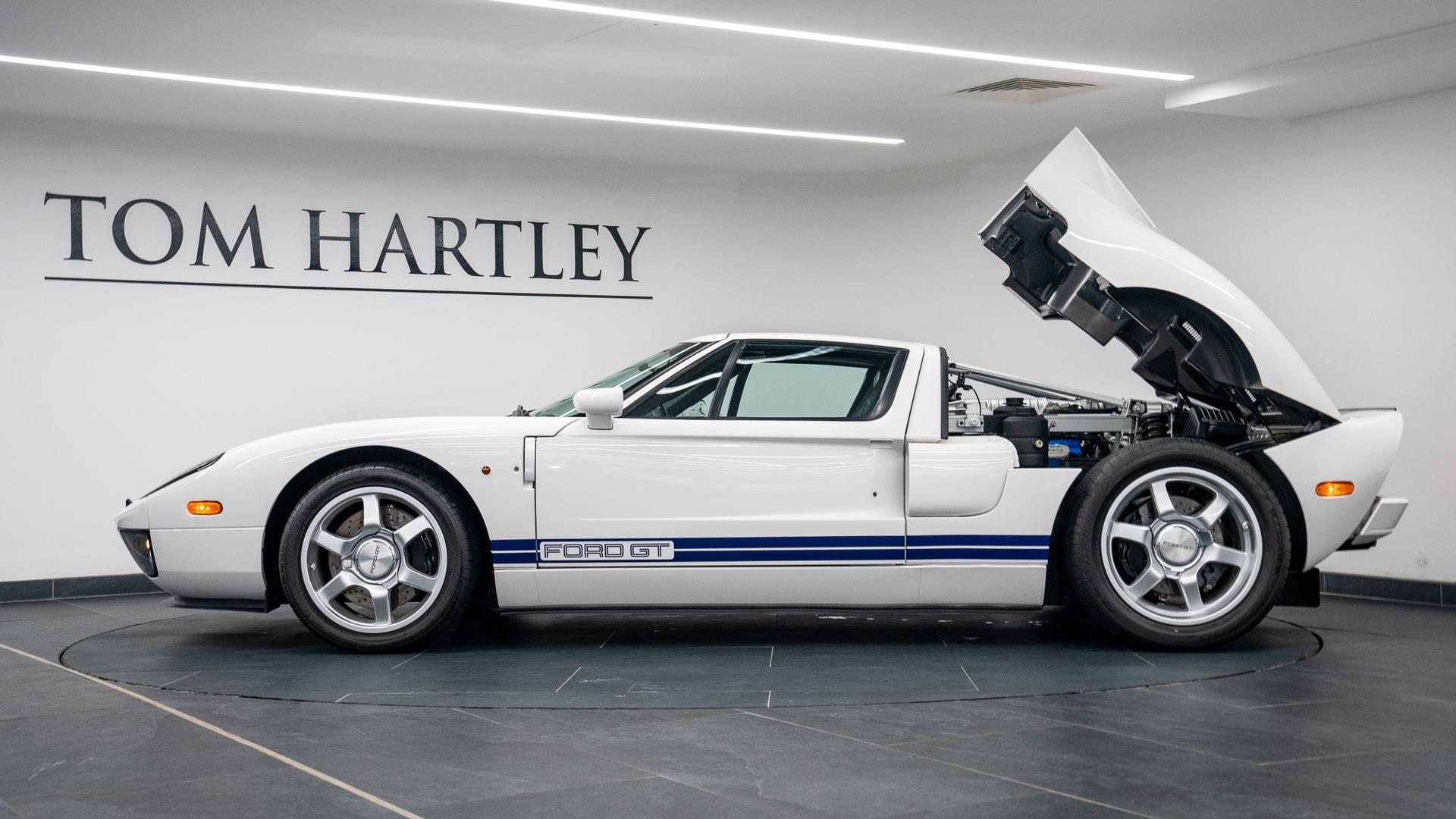 Ford GT Photo c373dcff-eead-4442-ac4a-dabe6116d27e.jpg