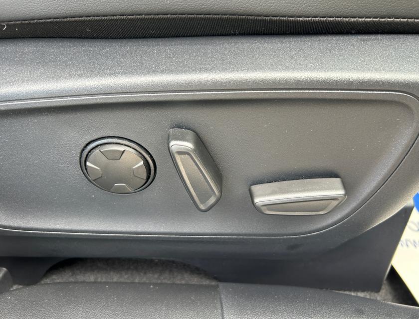 Ford Kuga Photo c3772f2c-abce-4a92-a5b0-28d82e9ecebb.jpg