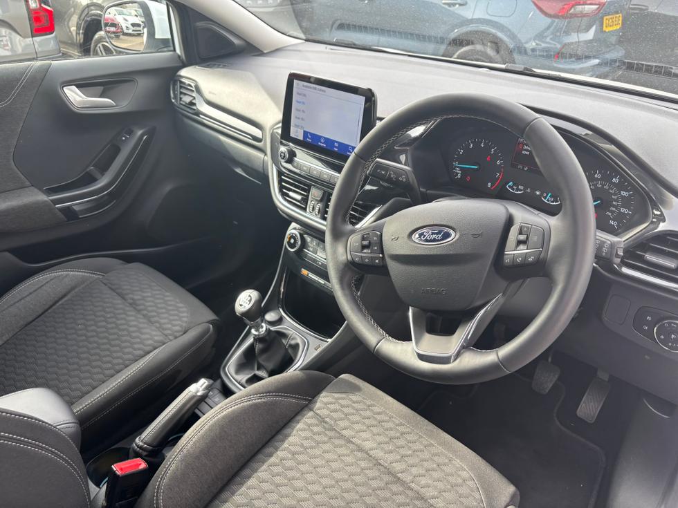 Ford Puma Photo c377c528-e239-49bf-a1a4-2cb2dd86019f.JPEG