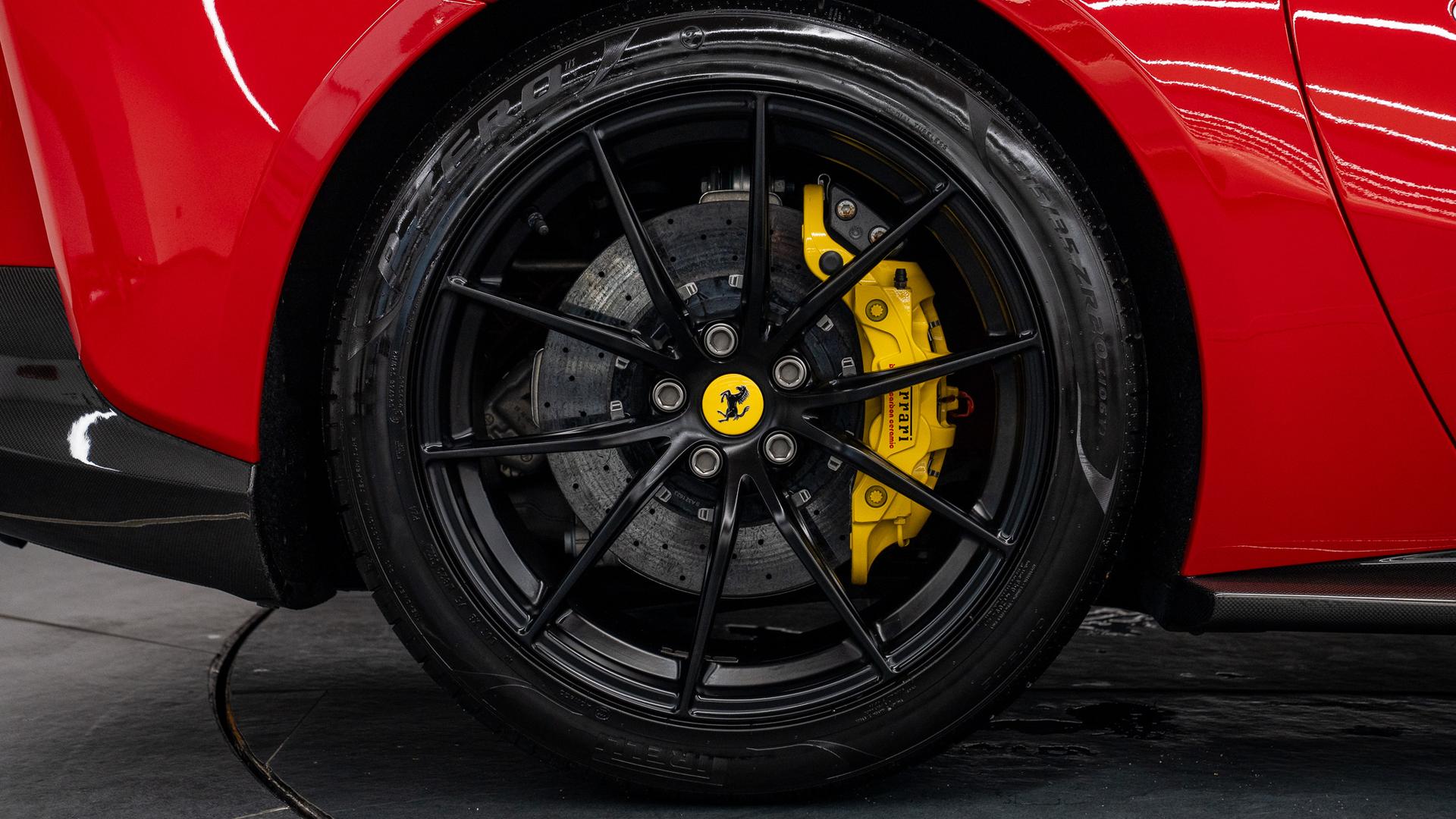 Ferrari 812 Superfast Photo c37865e3-34da-4e3f-b68f-bf9561d54507.jpg