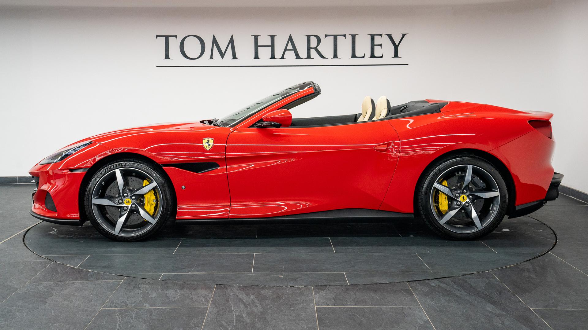 Ferrari Portofino Photo c3798e49-70f8-498e-b63e-4c3ce5b63a35.jpg