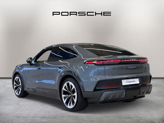 Porsche Cayenne Photo 5
