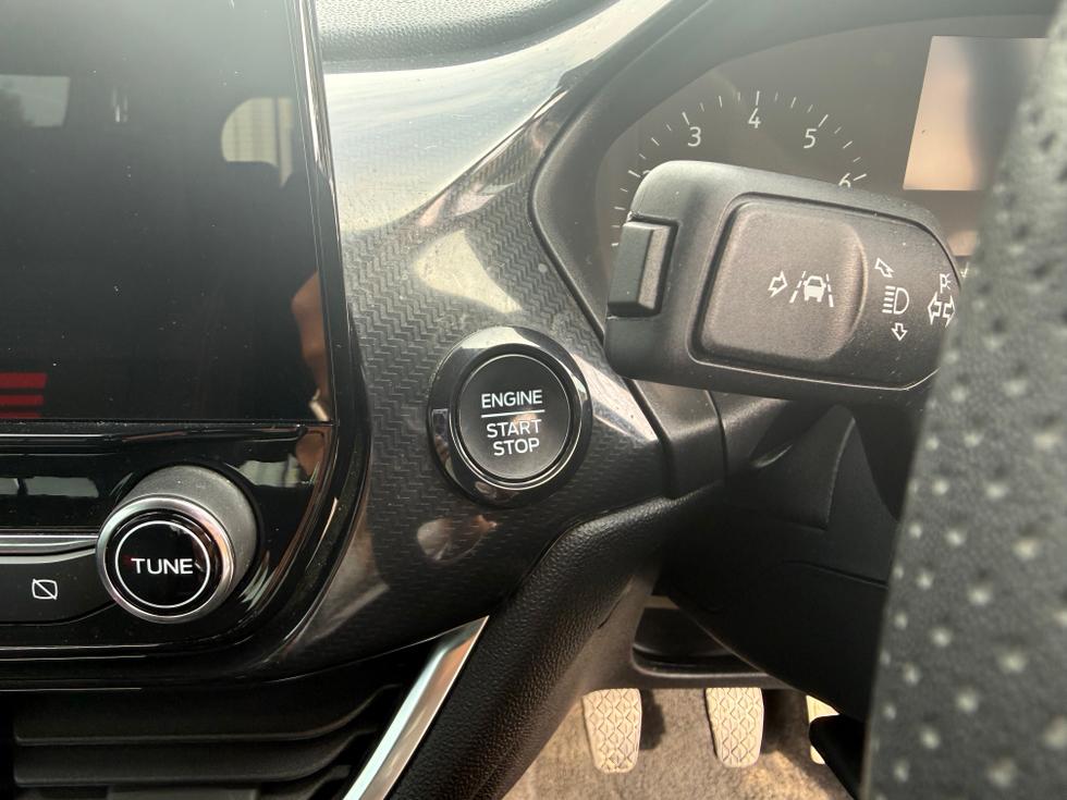 Ford Fiesta Photo c37de894-8010-49ae-935d-e0cbf940e361.jpeg