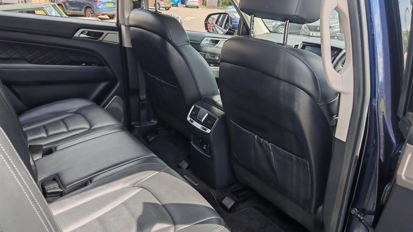 Used SsangYong Rexton AU67ZSO 14