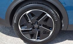 PEUGEOT 408 Photo 32