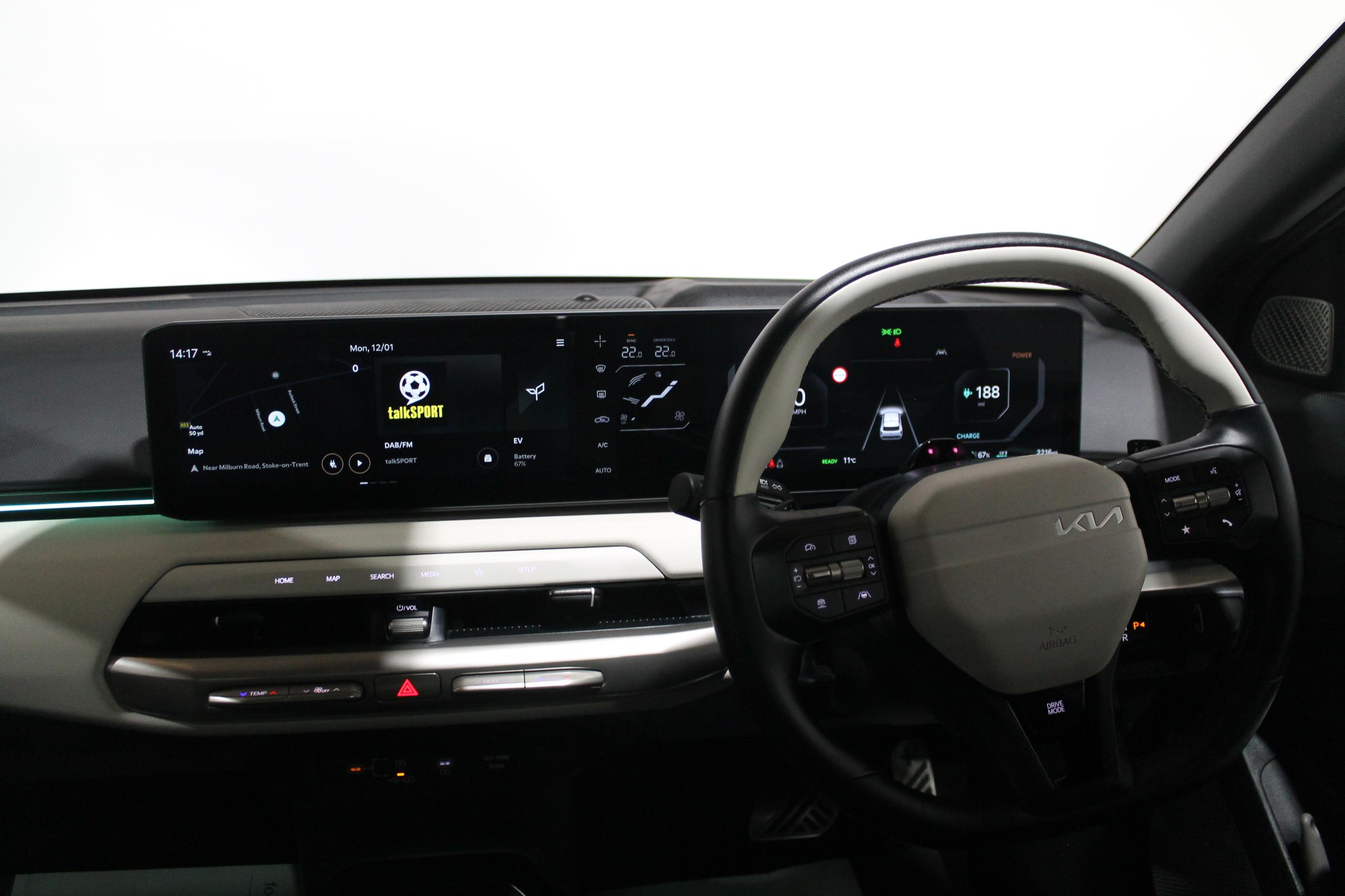 Kia EV4 Photo 8