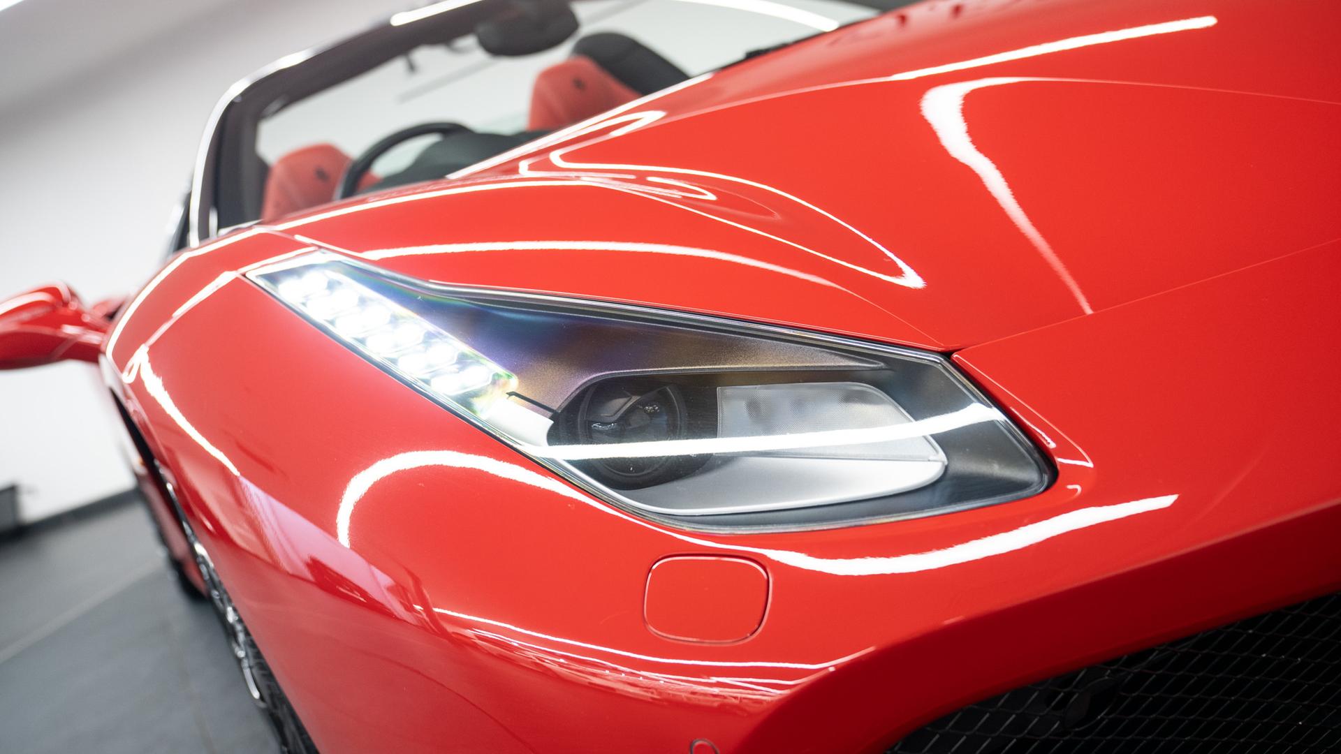 Ferrari 488 Photo c3a6ca1c-6e37-4c9b-ac8f-debed4d7a822.jpg