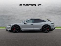 PORSCHE Taycan Photo 5