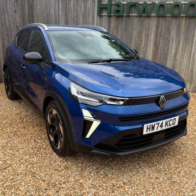 Used 2025 Renault Captur 1.6 E-TECH techno SUV 5dr Petrol Hybrid Auto Euro 6 (s/s) (145 ps) at Harwoods Garage