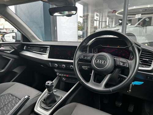 Audi A1 Photo c3e3b3a9-ebe6-4dcf-aae2-e54752dd93cf.jpeg