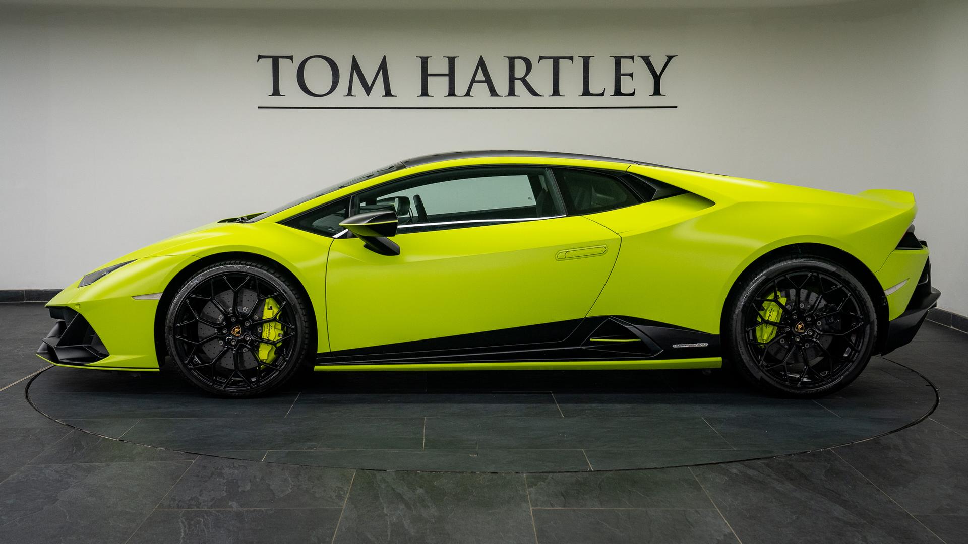 LAMBORGHINI Huracan Photo c3eea2d4-3333-4375-9807-3bc7df30a41b.jpg