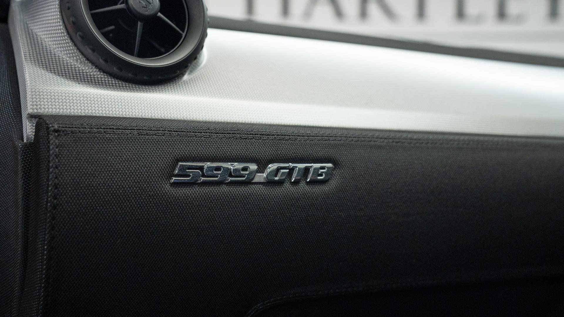 Ferrari 599 GTB Photo c3f2ce42-df03-42d4-bc72-c1d51f69a34c.jpg