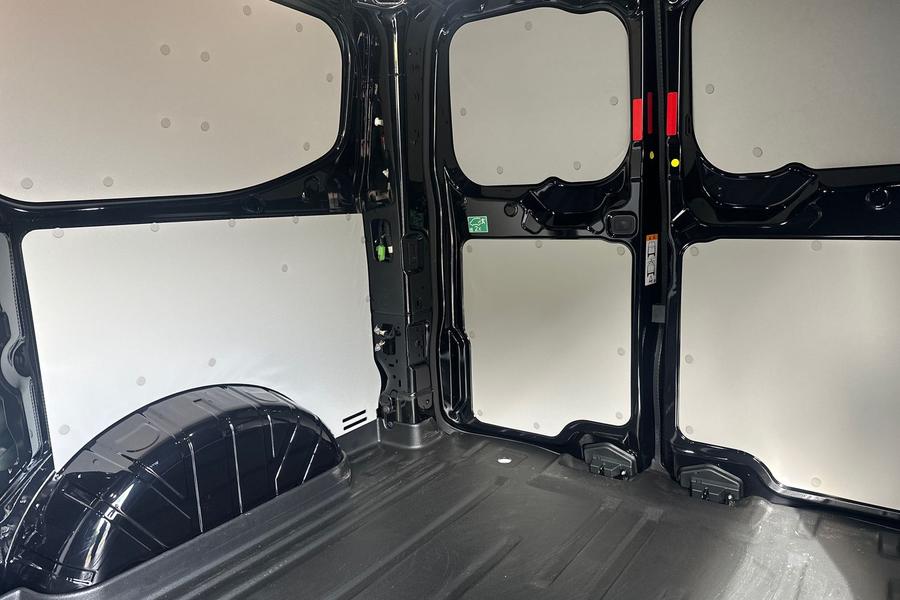 Ford TRANSIT CUSTOM Photo c4005a84-dbd3-4183-9503-ac174de0dc9a.jpg
