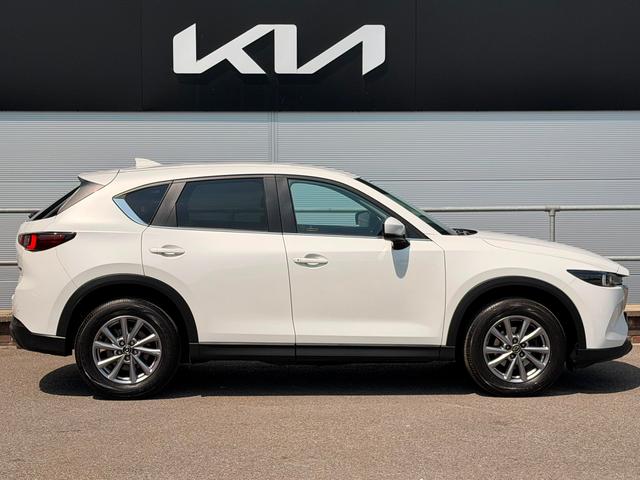 Mazda CX-5 Photo c42539fe-a628-4a02-a8e3-c6d7d8490a6e.jpg