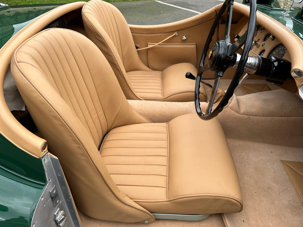 Used Jaguar XK120 1JYU 18