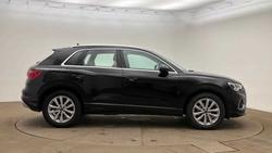 Audi Q3 Photo 4