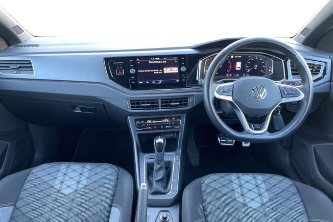 VOLKSWAGEN Polo Photo 12