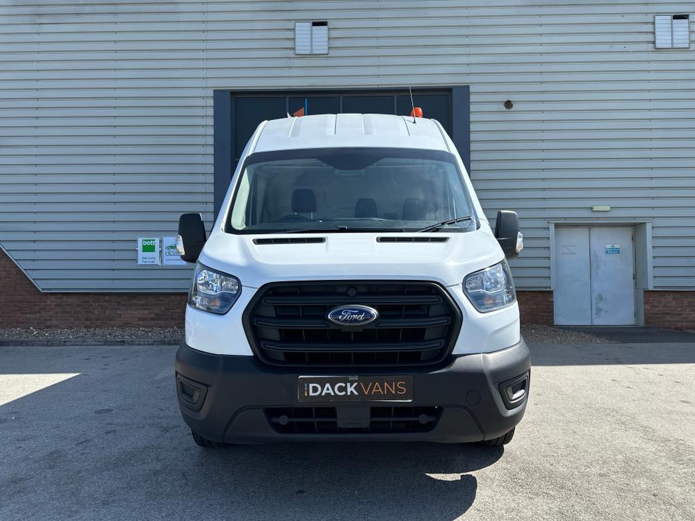 Ford Transit Photo c430fb8a-2373-4639-a1f6-6d3cbac2b7cc.jpg