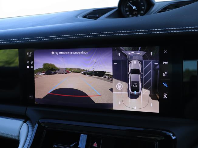 PORSCHE Panamera Photo 32