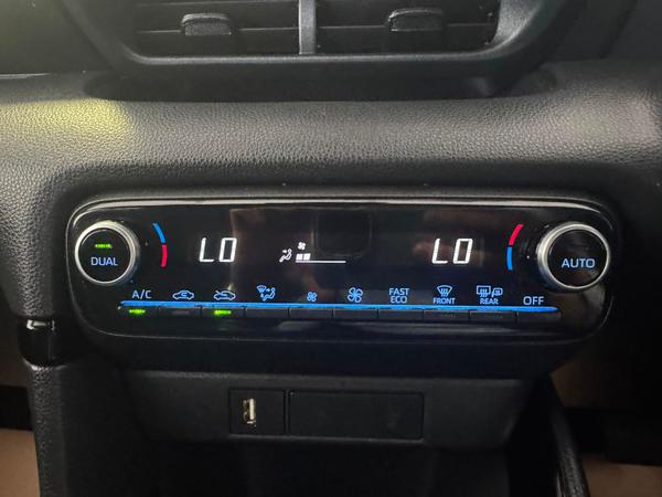 Used Toyota Yaris VK70OSE 19