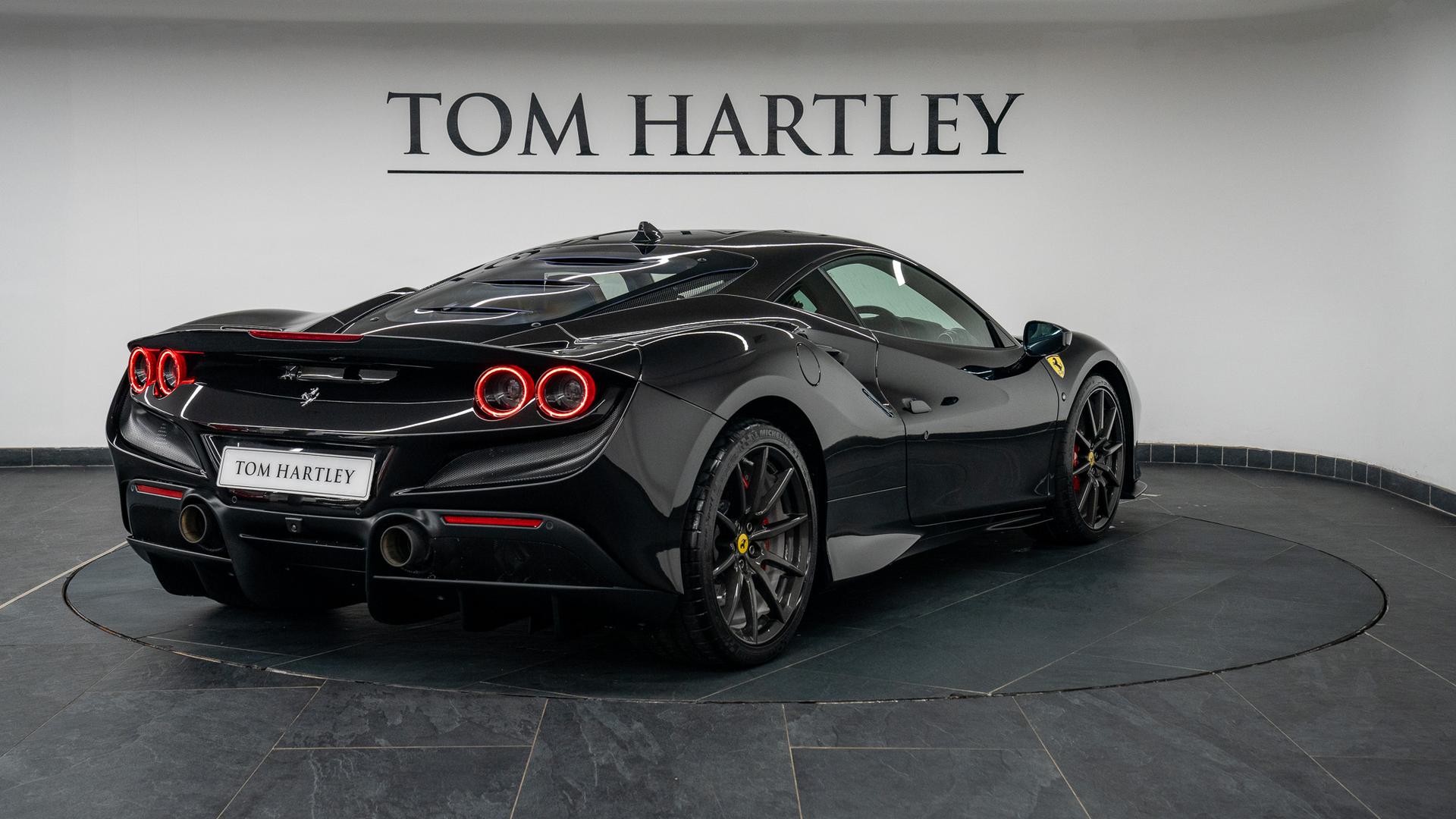 Ferrari F8 Photo c44d4b94-ac05-4e2c-8318-43e671f7f788.jpg