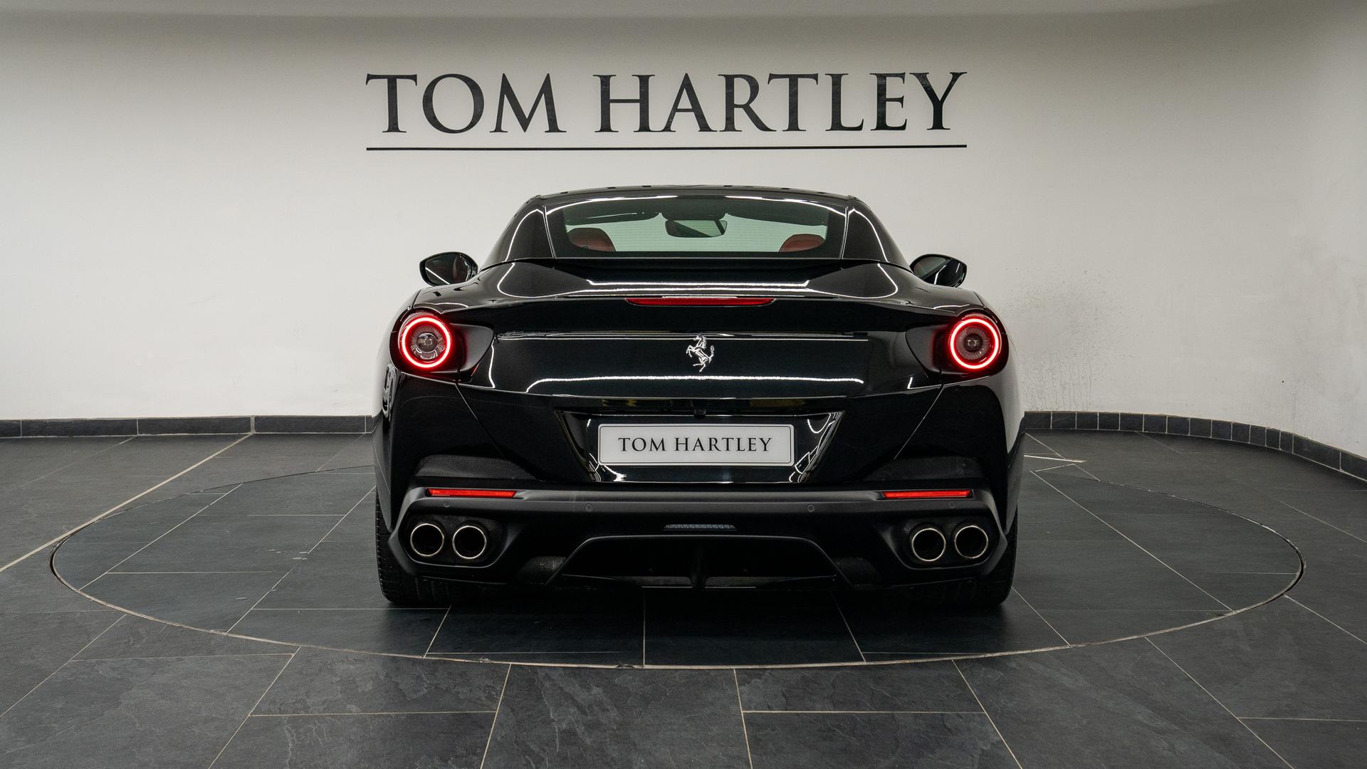 Ferrari Portofino Photo c4506bc5-cf2f-4f45-a508-5e1bb6c0c033.jpg