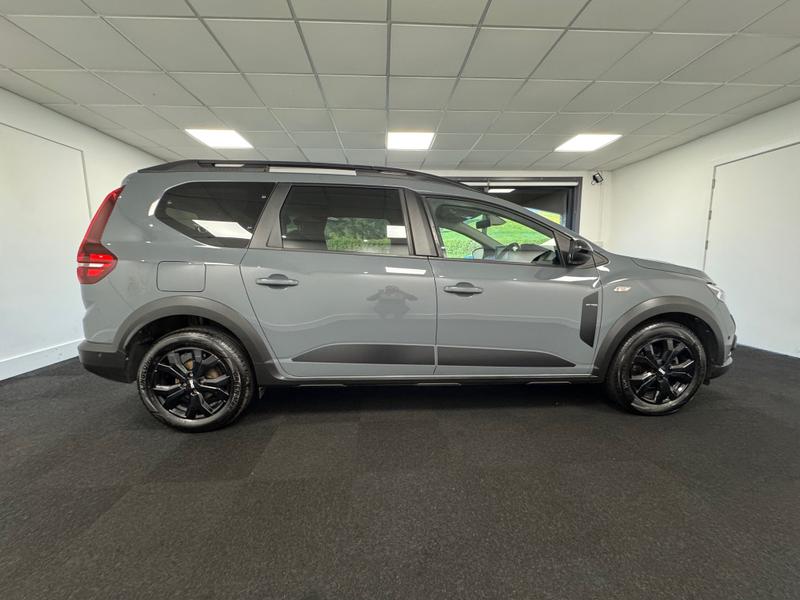 Dacia Jogger Photo c46326e2-7d28-4f0b-884c-90880ba66b7d.jpg