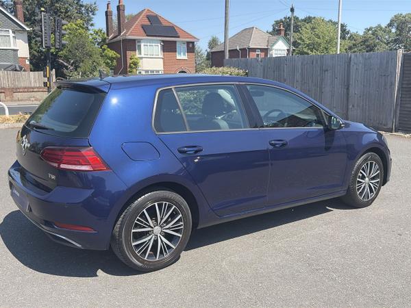 Volkswagen Golf Photo 5