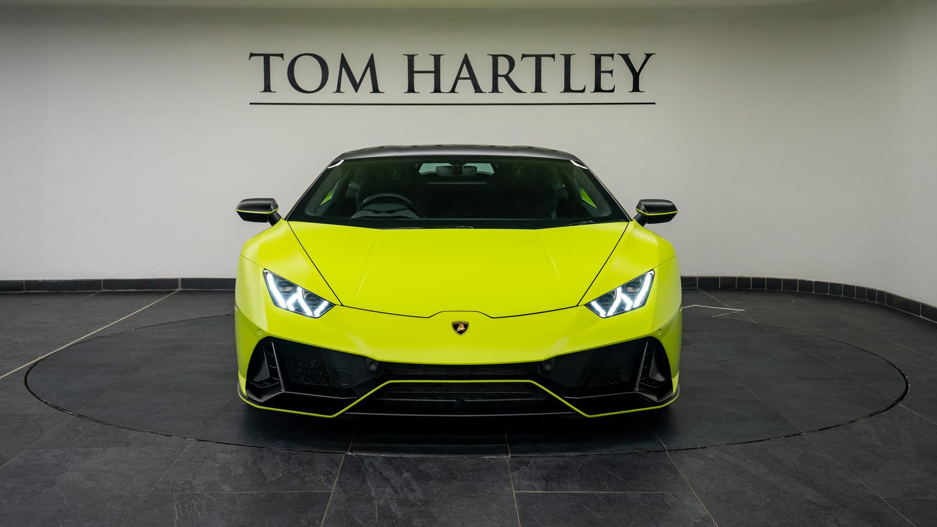 LAMBORGHINI Huracan Photo c4707587-238e-4f0f-b616-428ffa7f10d0.jpg
