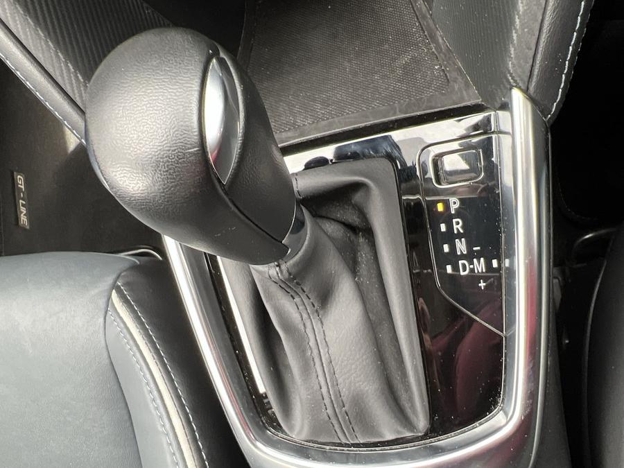 Mazda Mazda2 Photo c47cc033-e882-4be5-a39b-913a6a2323f6.jpg