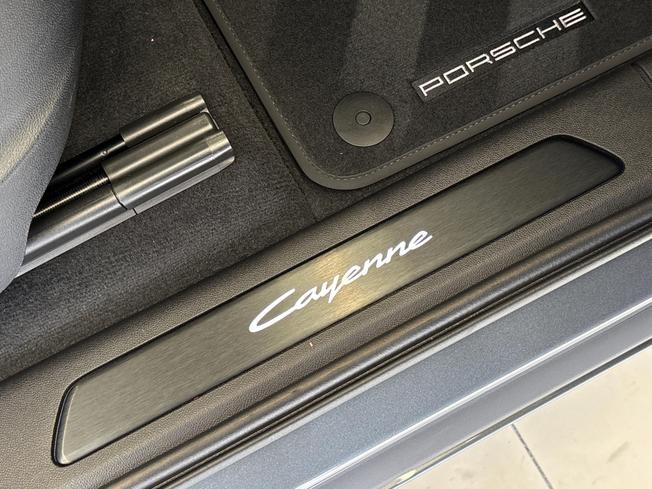 PORSCHE Cayenne Photo 30
